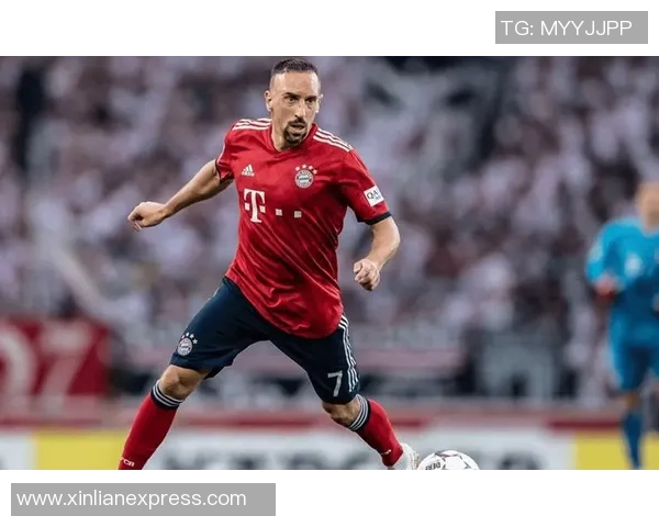 法国足球历史上备受瞩目的黑脚球星是谁及其传奇生涯揭秘 法国足球历史上备受瞩目的黑脚球星是谁及其传奇生涯揭秘